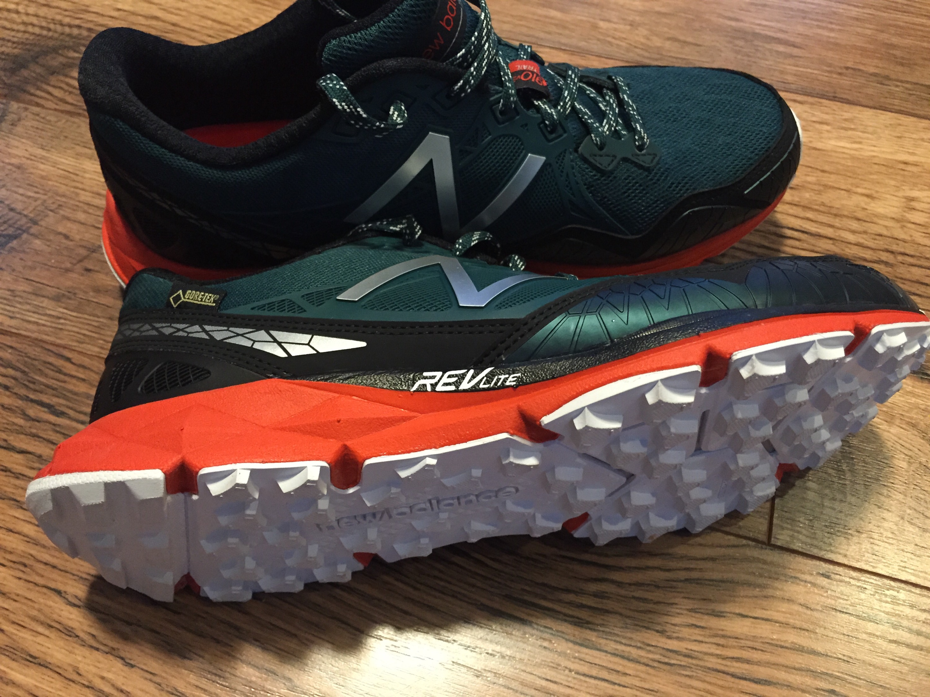 new balance gore tex running shoes